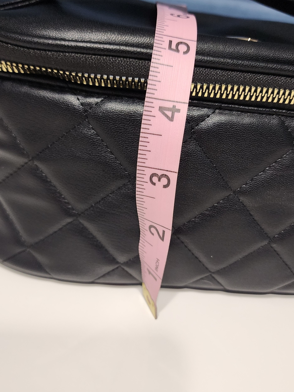 Quilted Black Leatherette Vanity Case with Gold Hardware - Picture 11 of 12